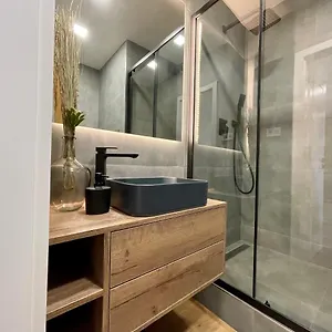 Luxusní Nově Zrekonstruovaný Apartmán 2kk - 47m2 - Centrum Apartmán