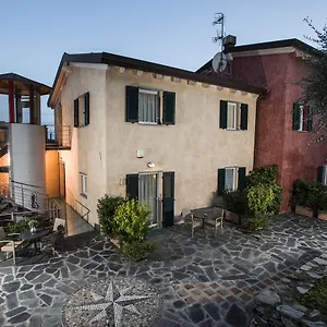 villa-paggi-country-house.hotelitalianriviera.com/